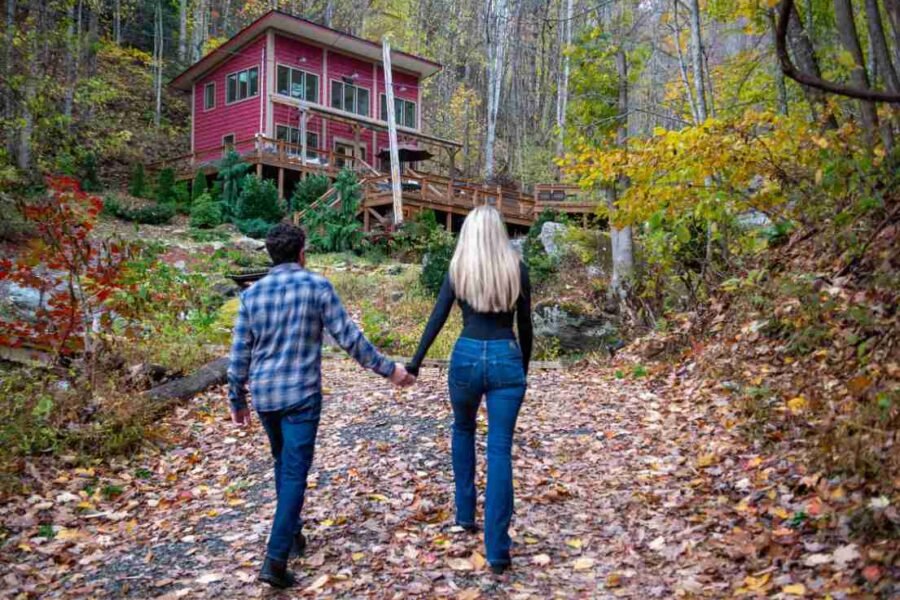 romantic getaways Blue Ridge Mountains couple walking at Windows Over Waterfalls