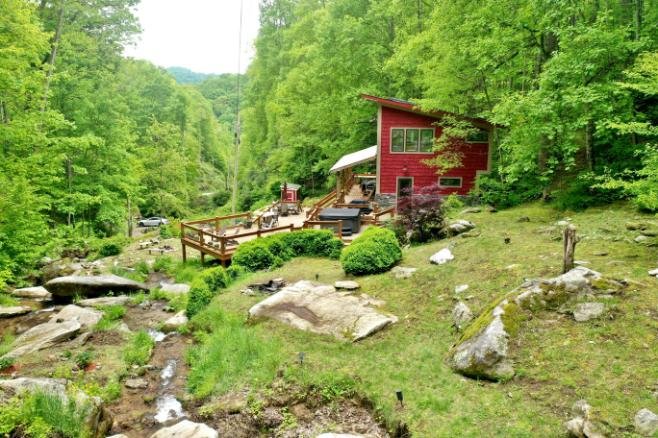 inexpensive romantic getaways in nc house and creek
