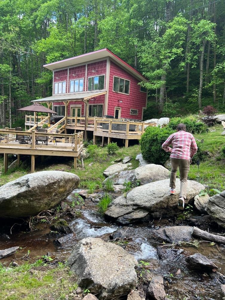 Couples Cabin Tennessee: The Better Version Is Just Over the Border