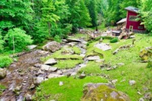 Best Weekend Getaways From Atlanta GA house with a creek